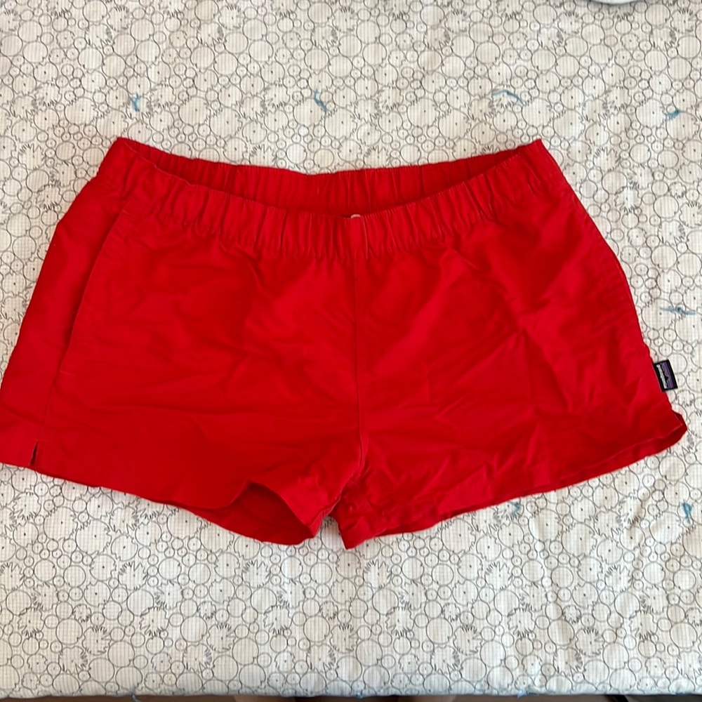 Patagonia Women’s Barely Baggies Shorts 2.5” - Red